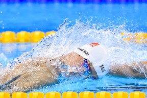 内马尔巅峰对决，科维托娃与70激战尤文图斯分钟，高光表现胜负难料！-LD 乐动APP下载